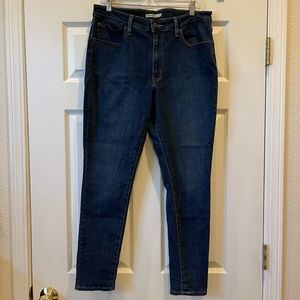 Levi’s 721 High Rise Skinny Jean